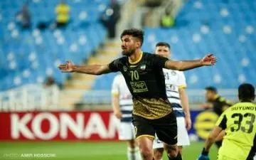 ویدیو/ گل سوم سپاهان به گل گهر (شهریار مغانلو)