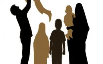 با این جملات به کودک خود بیاموزید تخت خوابش را مرتب کند