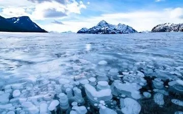  دیدنی های دریاچه آبراهام، دریاچه ای در بستری از حباب