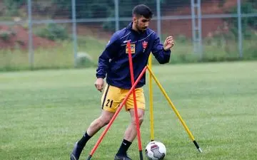 آدام همتی: حرف‌های پدربزرگم ربطی به من ندارد