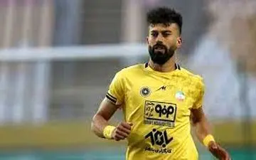 یک تیم قطری مدافع پرسپولیسی ملی‌پوش را هوایی کرد 