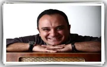 تیپ متفاوت احسان کرمی و همسرش در کنار رودخانه + عکس