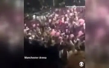 لحظاتی پس از انفجار در سالن کنسرت منچستر + فیلم