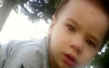 صید بچه 18 ماهه توسط صیادان ! + عکس