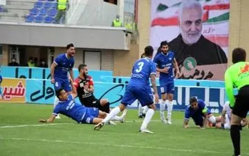 کارشناسی داوری دیدار پرسپولیس – گل گهر سیرجان ؛ از پنالتی سوخته تا گل ناسالم