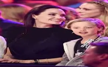 عکسی متفاوت از آنجلینا جولی و دخترش