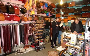  کارتن‌خواب معتادی که میلیاردر شد