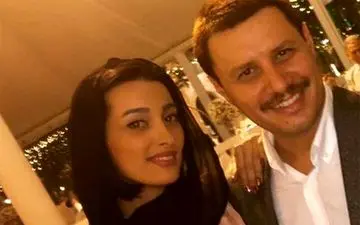 جواد عزتی به همراه خواهر زاده اش در یک مراسم + عکس