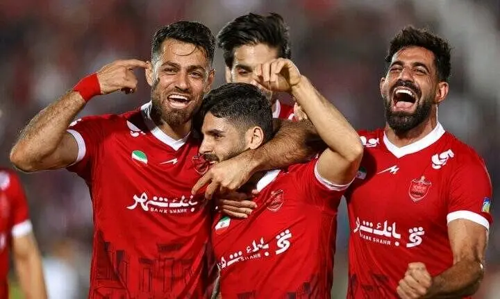 پرسپولیس برای ماندن هاشمیان برد/ یک تیم پشت هلی‌کوپتر