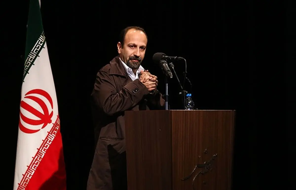 
اصغر فرهادی در اکران افتتاحیه «خانه‌ای در خیابان چهل و یکم»:این فیلم در شرایط خوبی اکران نمی‌شود!
