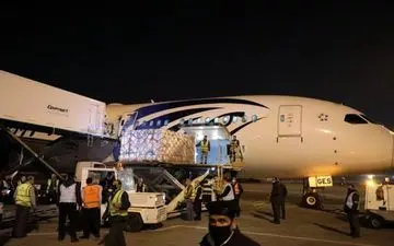 محموله 100 هزار دوزی واکسن مشترک ایران و کوبا وارد فرودگاه امام شد+ عکس