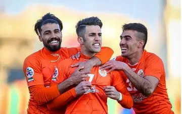 توضیح رضاوند درخصوص دلیل امضا نشدن قراردادش با استقلال؛ اختلاف داریم