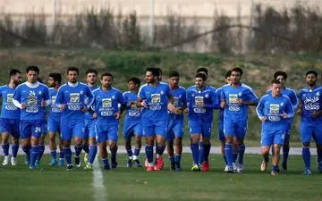 سرقت از یک استقلالی در روز روشن