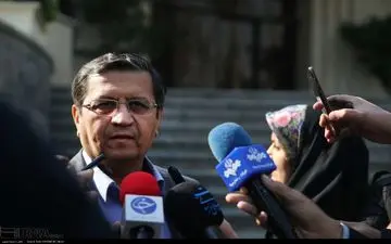  همتی: نرخ های فعلی ارز پایدار نیست