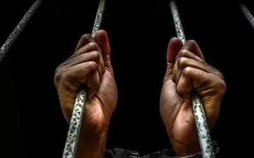 تجاوز مرد میانسال به دختر جوان/ او دوست دختر پسرش بود+جزییات ناراحت کننده 