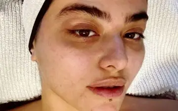  ریحانه واقعاً حالت طبیعی نداره + تصاویر شرم آور