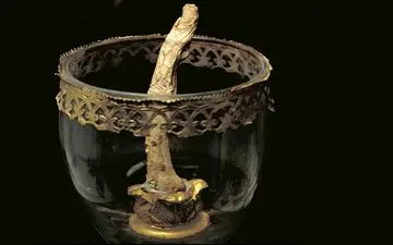 انگشت گالیله در این کلیسا جا مانده است! + تصاویر