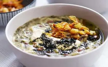 
آشنایی با فواید بی‌نظیر آش رشته

