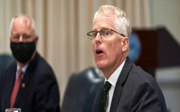 سرپرست وزارت دفاع آمریکا: ایران را رصد می کنیم/ پنتاگون برای دفاع از مردم و منافع آمریکا آماده است