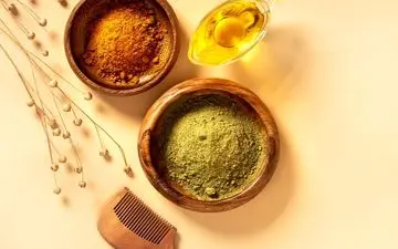 حنا، دوست یا دشمن مو؟ 18 نکته کلیدی قبل از استفاده (خواص و مضرات)