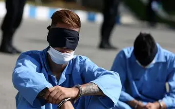 شرور خشن به رئیس زندان اراک حمله کرد