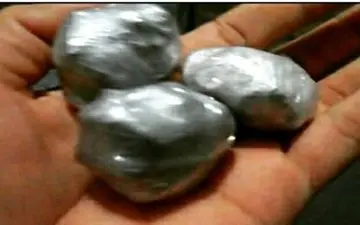 قطع شدن انگشتان دست نوجوان جوانرودی با مواد منفجره دست ساز