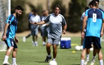 قول دو بازیکن جدید را به سرمربی استقلال دادند