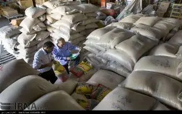 توزیع 20 هزار تن مرغ منجمد و 40 هزار تن شکر در استان ها