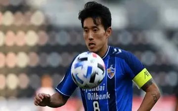 
کاپیتان اولسان:در حال تجزیه و تحلیل تیم پرسپولیس هستیم
