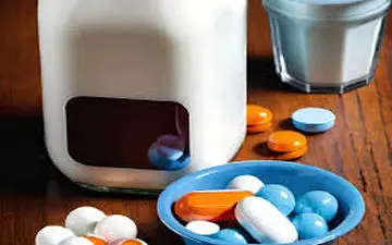 چه مقدار آب برای مصرف دارو مناسب است؟