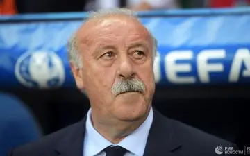 دل‌بوسکه: نیمار بازیکنی متقلب است و نمی‌تواند الگوی خوبی باشد
