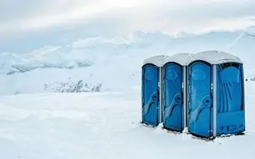 عجیب‌ترین جاذبه توریستی جهان: این توالت‌ها شما را شگفت‌زده خواهند کرد!