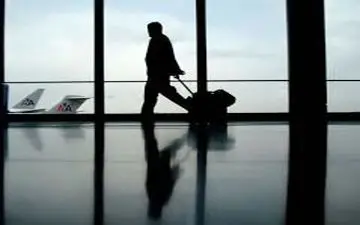 به هنگام سفر این لوازم ها را به همراه  داشته باشید