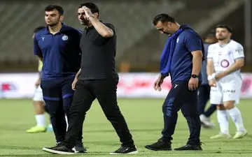 بغض غریبانه نکونام در ورزشگاه پاس / یک جاهایی زورم نرسید و شرمنده هواداران هستم