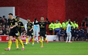 ناتینگام فارست ۲ - منچستریونایتد ۲/ شیاطین سرخ جلو زدند، کامبک خورند و از شکست گریختند! 