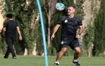 مردان منصوریان، زیر ذره‌بین مربی ایرلندی!