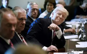  پیش لرزه در کاخ سفید با تداوم تنش های لفظی