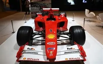  اتومبیل قهرمانی شوماخر ۶.۴ میلیون یورو فروش رفت