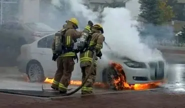 هولناک! آتش‌سوزی BMW در اتوبان صدر تهران | فیلم