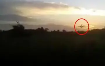 سقوط هواپیمای مسافربری ثانیه ای پس از تیکاف+تصاویر 