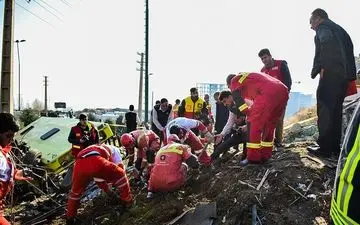  تصاویر دیده نشده از حادثه واژگونی اتوبوس دانشگاه آزاد