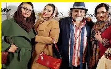 «محمدرضا شریفی‌نیا» و دختران و همسر سابقش در یک قاب