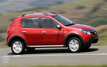 قیمت روز ساندرو / ارزان ترین ساندرو در بازار خودرو چند فروخته شد؟
