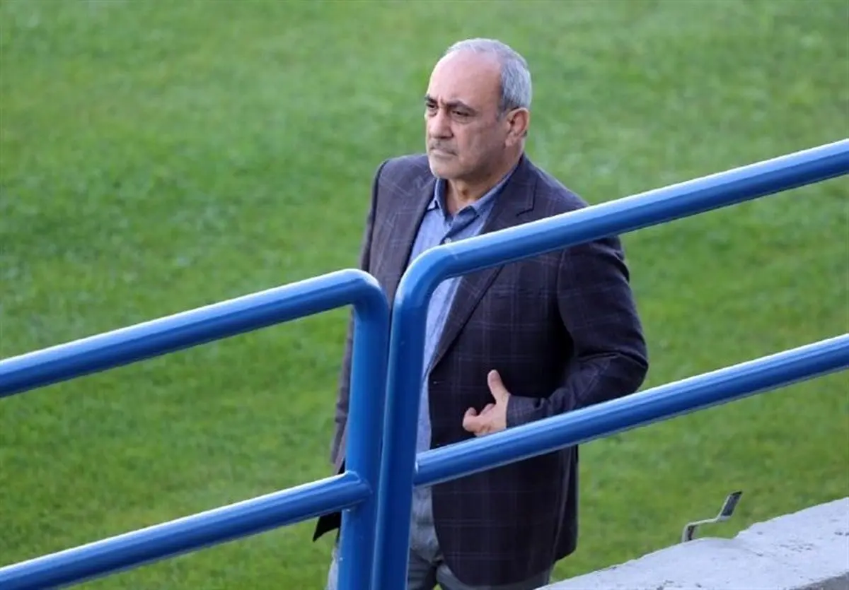 گرشاسبی: هیچ بازیکنی را به زور در پرسپولیس‌ نگه نمی داریم