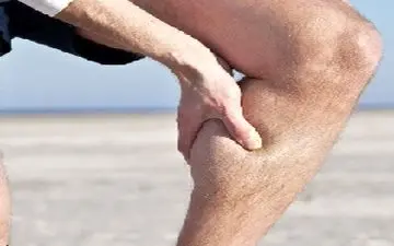  گرفتگی ناگهانی عضلات پا در خواب را فوری درمان کنید 