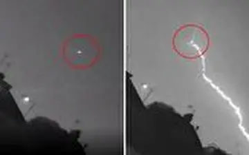 لحظه وحشتناک برخورد صاعقه به هواپیما!