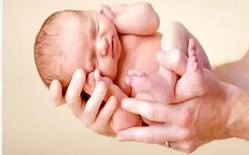 فرزندآوری در سنین بالا و روش های کمک باروری