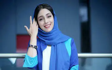 عکس یادگاری هستی مهدوی و سحر دولتشاهی به همراه پژمان بازغی و همسرش