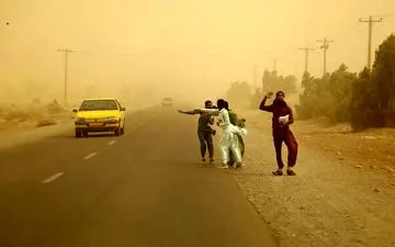 توفان هزار و ۲۲ نفر را در سیستان راهی بیمارستان کرد