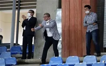 حمیداوی: داور سر تیم‌مان را برید!